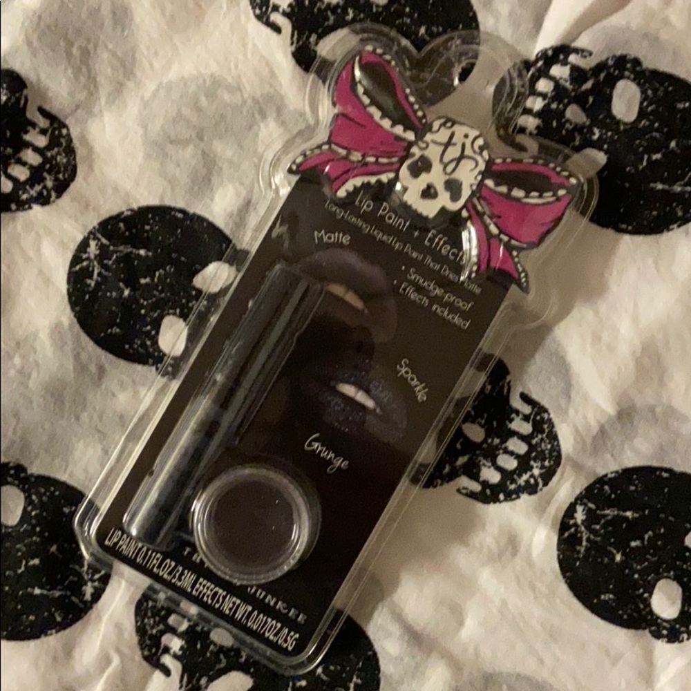 NWT TATTOO JUNKIE- Lip Balm & Effects-Grunge/Goth